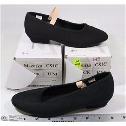 2 PAIRS OF DANCE SHOES , SIZE KM & HM