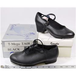 2 PAIRS OF DANCE SHOES , SIZE 4