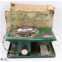 VINTAGE COLEMAN SUMMERLITE PICNIC STOVE