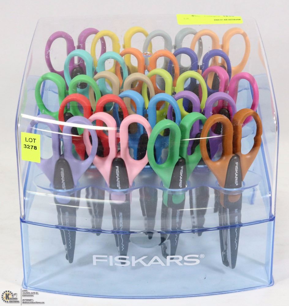 19 PAIRS OF FISKARS CRAFTING SCISSORS IN HOLDER