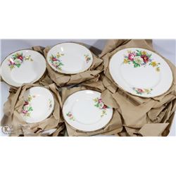 VINTAGE ROYAL SWAN STAFFORSHIRE ENGLAND SET