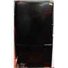 Image 1 : BLACK AMANA REFRIGERATOR WITH BOTTOM DOOR FREEZER