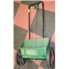 Image 1 : SCOTTS 16" GRASS & FERTILIZER SPREADER
