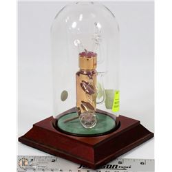 MAYFLOWER GLASS GOLF BAG GLASS STATUETTE