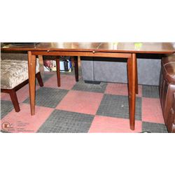 WOOD TONE KITCHEN TABLE WITH BUTTERFLY LEAF