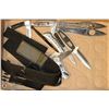 Image 1 : FLAT OF ASSORTED KNIVES AND BELT CASES