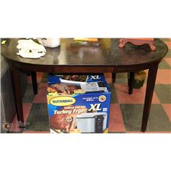 SOLID WOOD KITCHEN TABLE