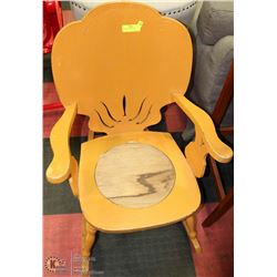 VINTAGE ROCKING CHAIR