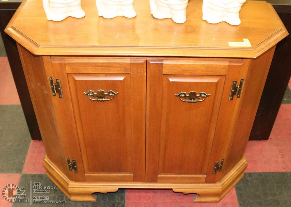 ROXTON WOOD BUFFET MADE IN CANADA