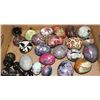 Image 1 : ESTATE LOT OF COLLECTOR EGGS INCL MARBLE, ROCK,