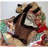 Image 1 : ESTATE LOT OF XMAS BEARS & DÉCOR: 1-28" BEAR, 1-