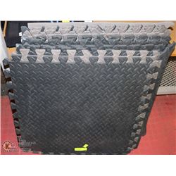 52 SQUARE FEET OF INTERLOCKING FOAM FLOOR USED