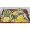 Image 1 : APPROX 3 DOZEN COTTON WORK GLOVES PVC BEADED