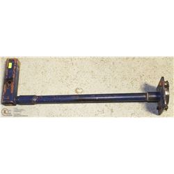 HITCH VISE MOUNT
