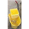 Image 1 : RUBBERMAID COMMERCIAL GRADE MOP BUCKET W/ CASTORS