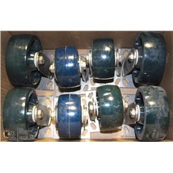 LOT OF 2 SETS OF NON DIRECTIONAL CASTORS