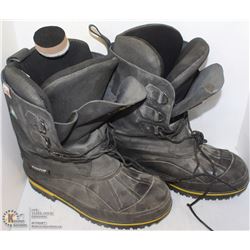 PAIR OF SIZE 9 BAFFIN HD IN SULATED LEATHER WINTER