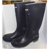 Image 1 : SIZE 13 BAFFIN RUBBER WORK BOOTS