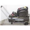Image 1 : HUSKY 8 GAL AIR COMPRESSOR