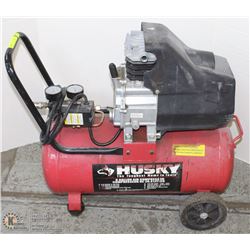 HUSKY 8 GAL AIR COMPRESSOR 125PSI INDUCTION MOTOR