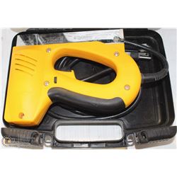 #19 ARROW ELECTRIC STAPLER IN CASE