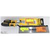 Image 1 : PAIR OF DEWALT FLUSH-CUT DRYWALL SAWS