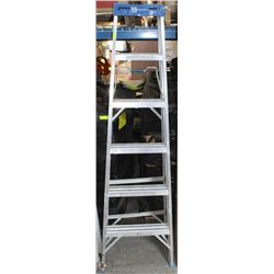 5 FT REYNOLDS ALUMINUM  STEP-LADDER