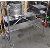 Image 1 : MOBILE MINI ALUMINUM SCAFFOLDING