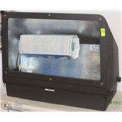 AIMLITE 120/277/247 VOLT EXTERIOR COMMERCIAL LIGHT