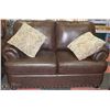 Image 3 : NEW BROWN BONDED LEATHER NAIL HEAD SOFA AND LOVE