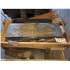 Image 2 : Magnetic Table 24''x8''3/8