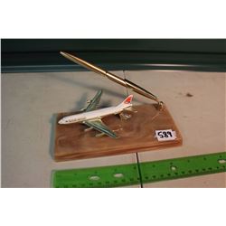 British Airways Desk Set