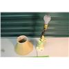 Image 2 : Porcellian Figurine Lamp W/Shade (Working)