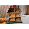 Image 2 : Lot of Play Houses & A Ripstik