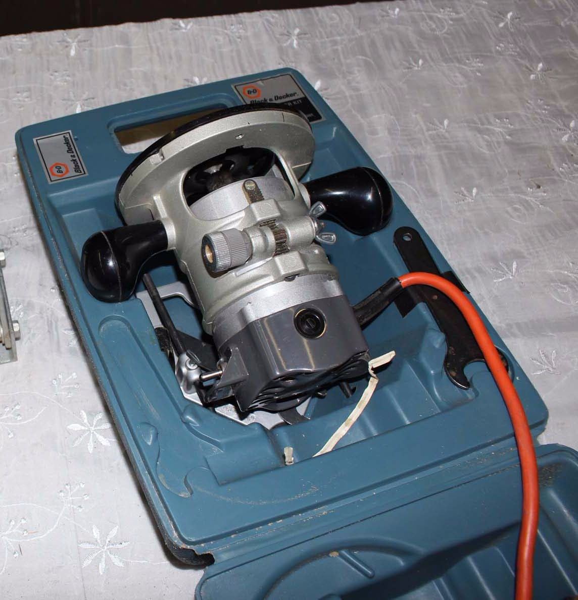 Black And Decker Router Kit (working)