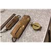 Image 2 : Pocket Scales And Engineer Compass