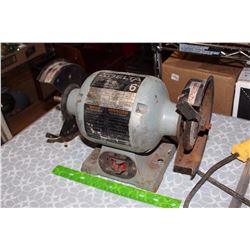 Delta 6” Bench Grinder (Working)