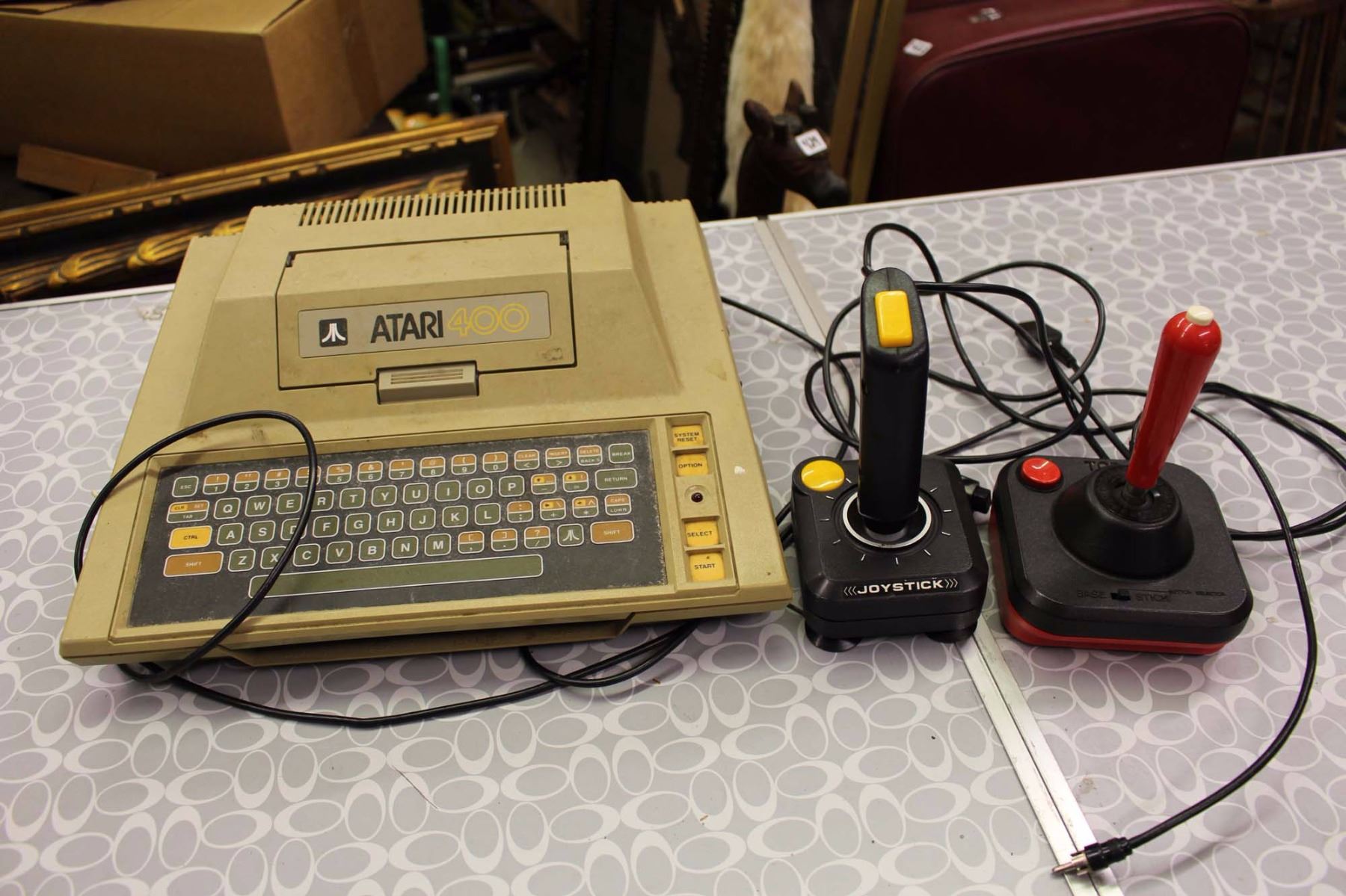 Atari 400 w/Joysticks (2)