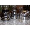 Image 3 : Lot of Vintage Kitchenware (Osterizer Blenders (2)(Working), Kettle, Coffee Pot, Mix-Maid Master(Wor