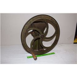 Stover M.F.G&E.N.G Co. Freeport,USA Grinder No.32