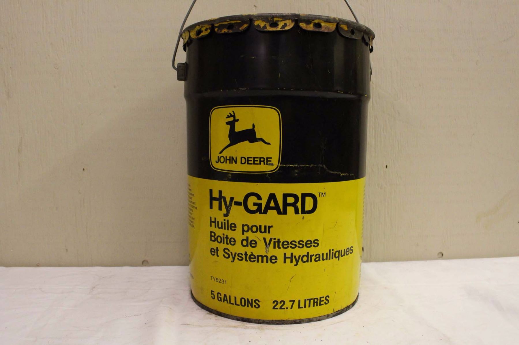 John Deere HyGard Transmission&Hydraulic Oil Pail (5 Gallons)(Emptied)