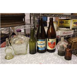Lot of Glass Bottles (Labatt, O’Keefe, Etc)