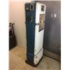 Image 5 : Vintage 1940’s Bowser ESSO Gas Pump (Metal is solid, Easy restoration)