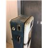Image 6 : Vintage 1940’s Bowser ESSO Gas Pump (Metal is solid, Easy restoration)