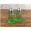 Image 3 : Green Uranium Glass, Hazel Atlas, salt & pepper