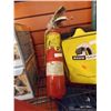 Image 1 : FIRE EXTINGUISHER