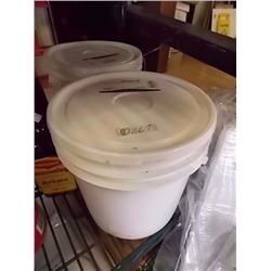 BUCKET OF COCOMUT OIL