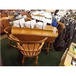 DROP LEAF VILAS MAPLE TABLE & 2 LEAFS & 4 CHAIRS