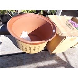 LARGE PLANT POT