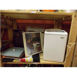 SHELF LOT - BREAD MAKER.PICTURES, 8-TRACKS